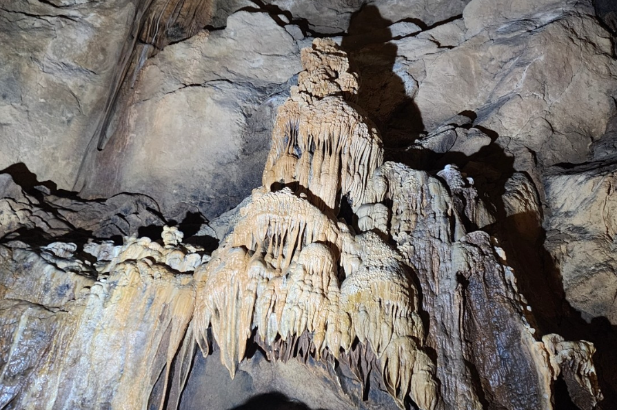 Hang động dài 1.000m tựa ‘chốn thần tiên’ của Việt Nam: Nổi tiếng với danh xưng ‘Cao nguyên đệ nhất động’, gắn liền cùng những truyền thuyết bí ẩn - ảnh 3