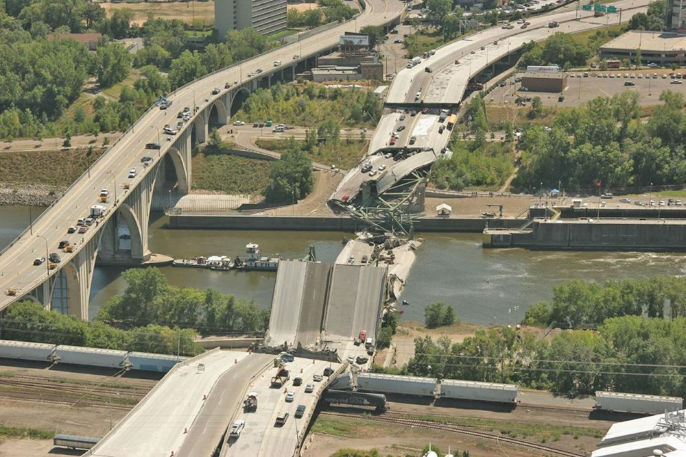 I-35W Bridge Collapse