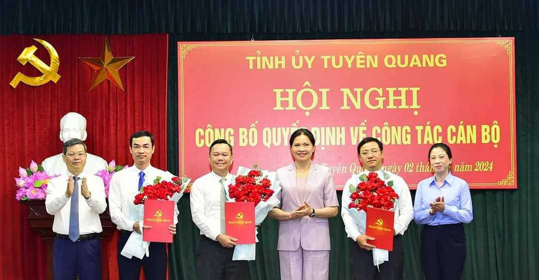 Tỉnh ủy Tuyên Quang công bố quyết định về công tác cán bộ