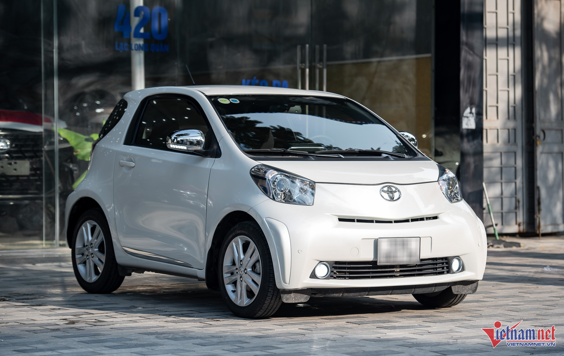 W-toyota iq 1.JPG.jpg