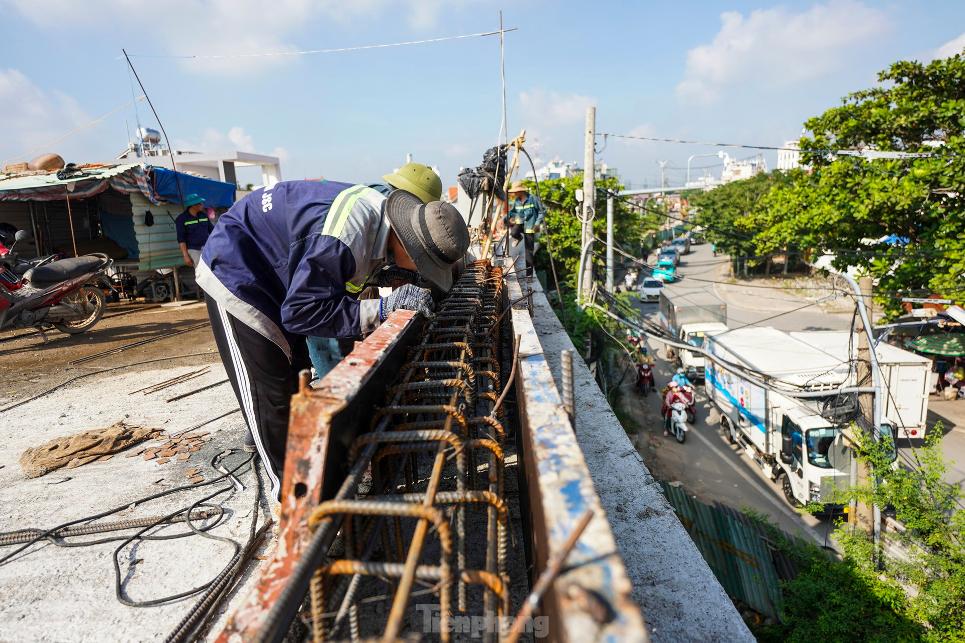 Cận cảnh cầu Phước Long nối quận 7 với huyện Nhà Bè sắp hoàn thành ảnh 10