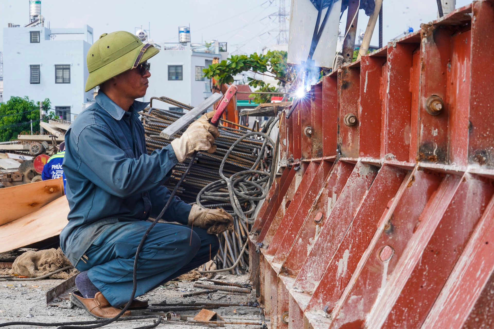 Cận cảnh cầu Phước Long nối quận 7 với huyện Nhà Bè sắp hoàn thành ảnh 9