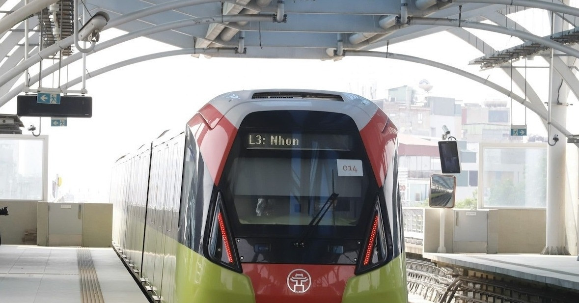 Chính thức vận hành thương mại đoạn trên cao metro Nhổn - ga Hà Nội