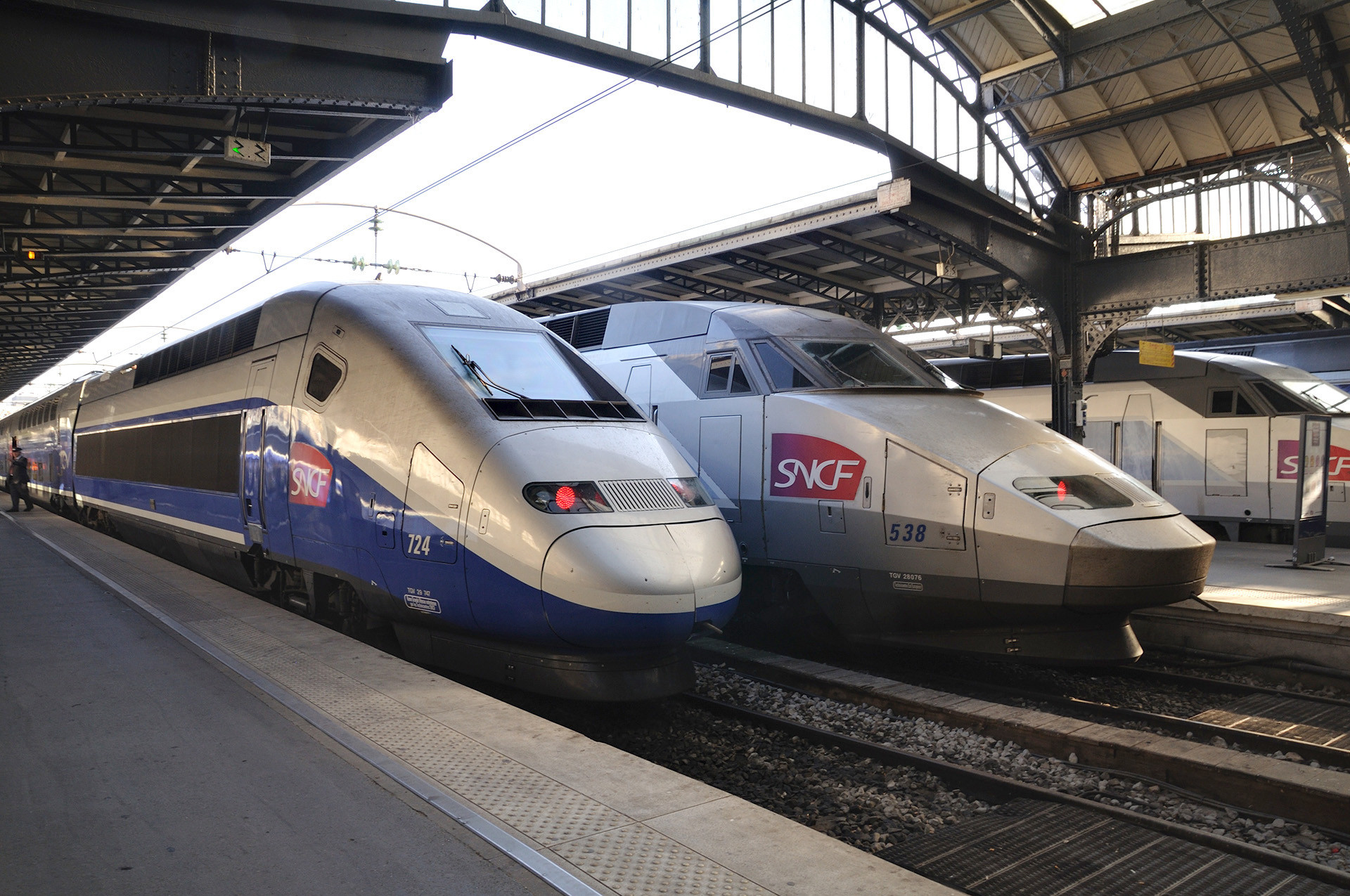 Paris_ _TGV.jpg