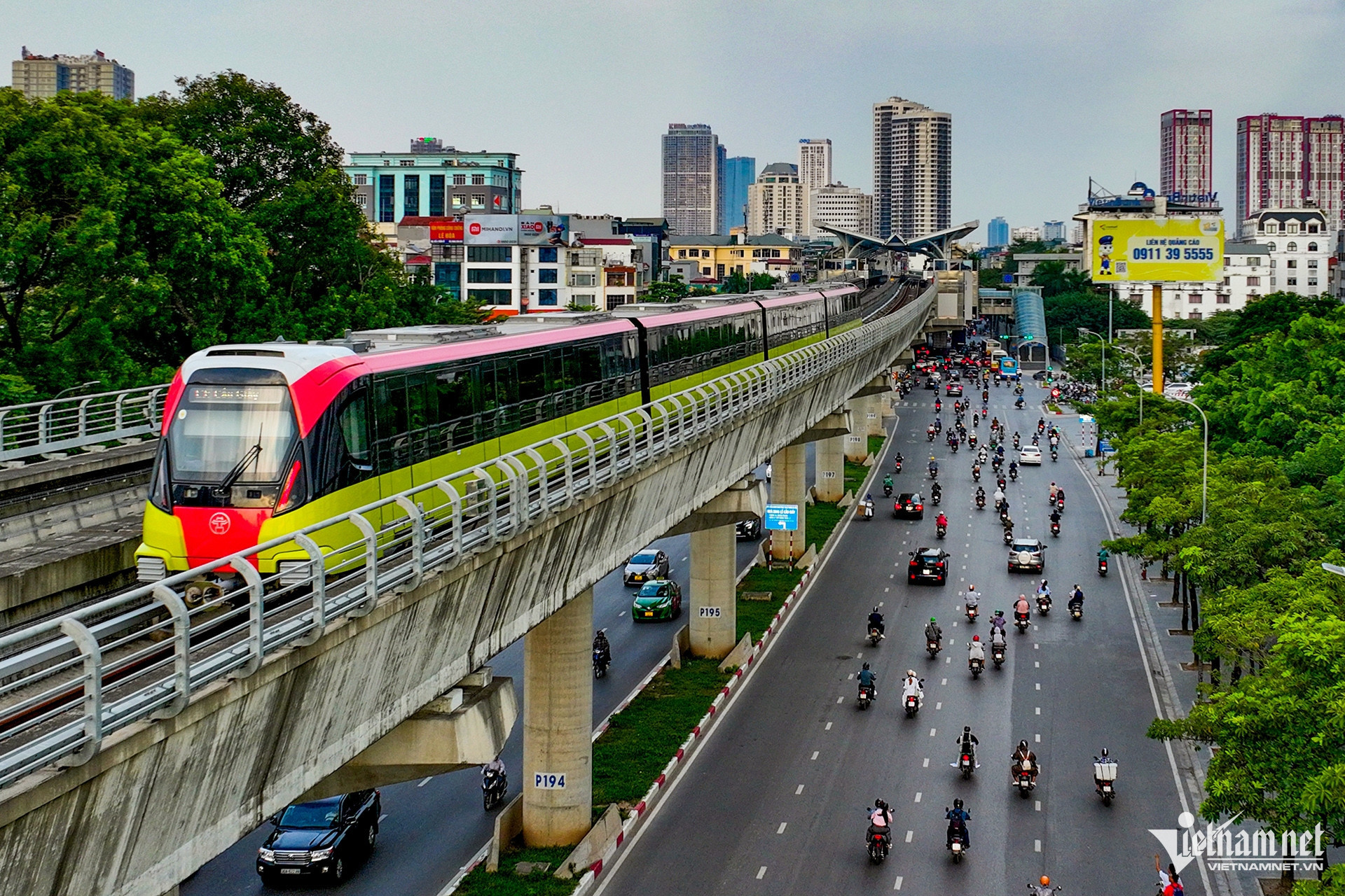 nhon ga ha noi 1.jpeg