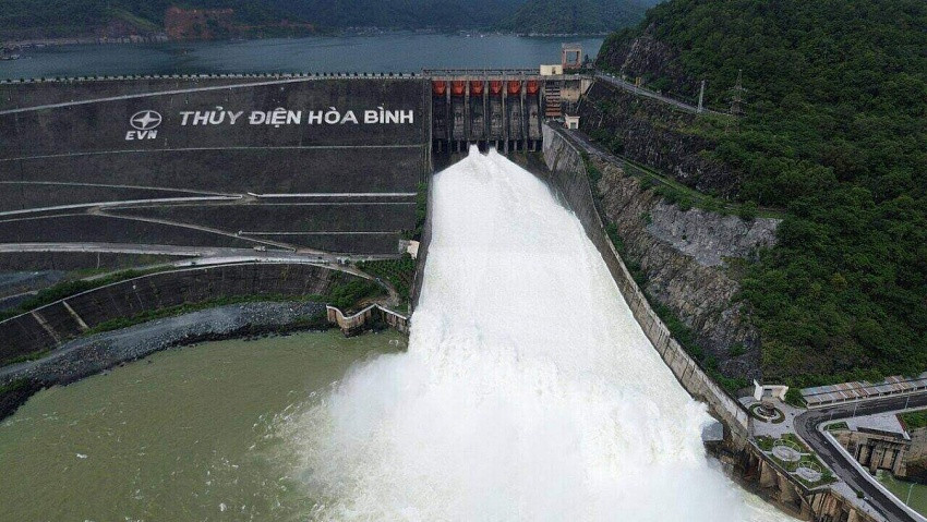 Thủy điện Hòa Bình chạm mốc 280 tỷ kWh sau 36 năm hoạt động