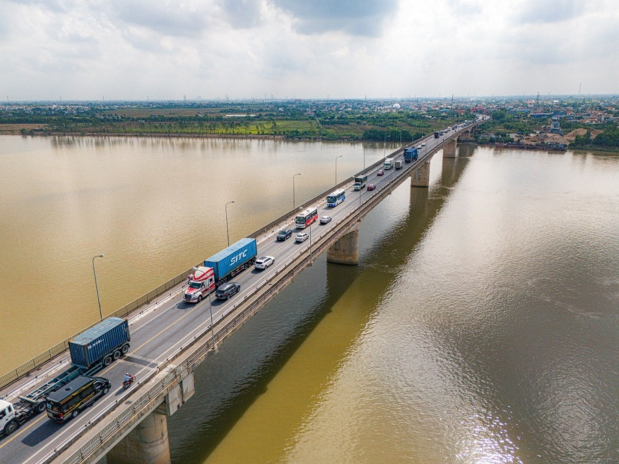 Cây cầu kết thúc sứ mệnh lịch sử của bến phà trăm năm tuổi, mở ra thời kỳ phát triển mới cho 2 ‘vựa lúa miền Bắc’