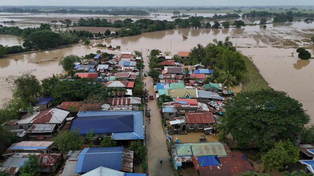 Siêu bão Manyi tàn phá Philippines, ít nhất 8 người thiệt mạng - ảnh 2