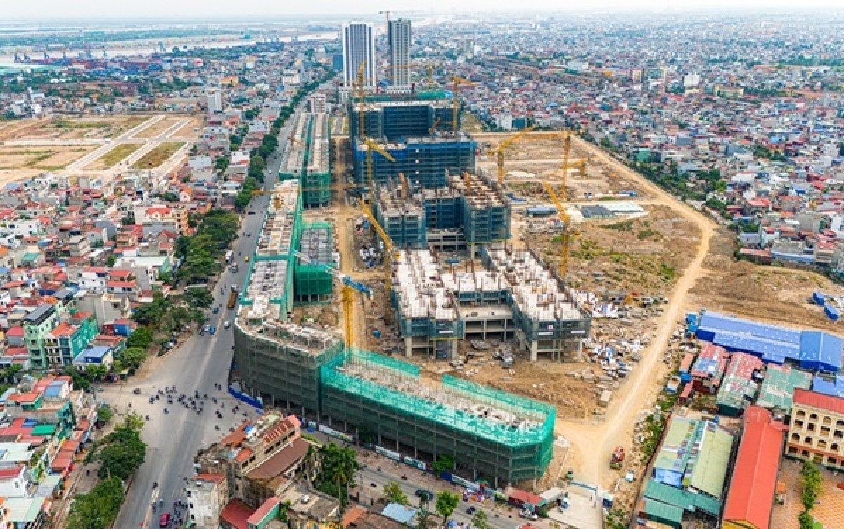 Tiến độ dự án tổng kho nhà ở xã hội gần 4.500 căn, cách Vinhomes Royal Island chỉ một cây cầu