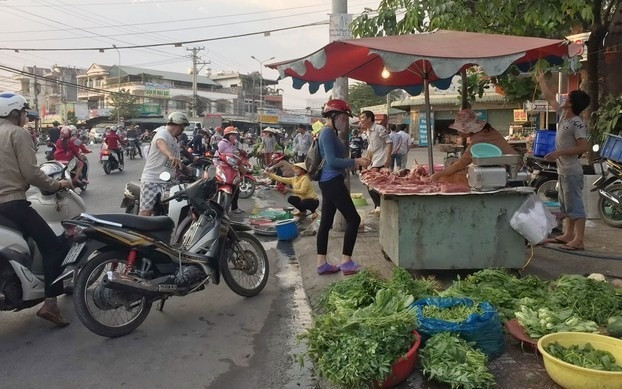 Đóng cửa một chợ đầu mối rộng 3.400m2 tuổi đời gần 15 năm tại Thủ đô