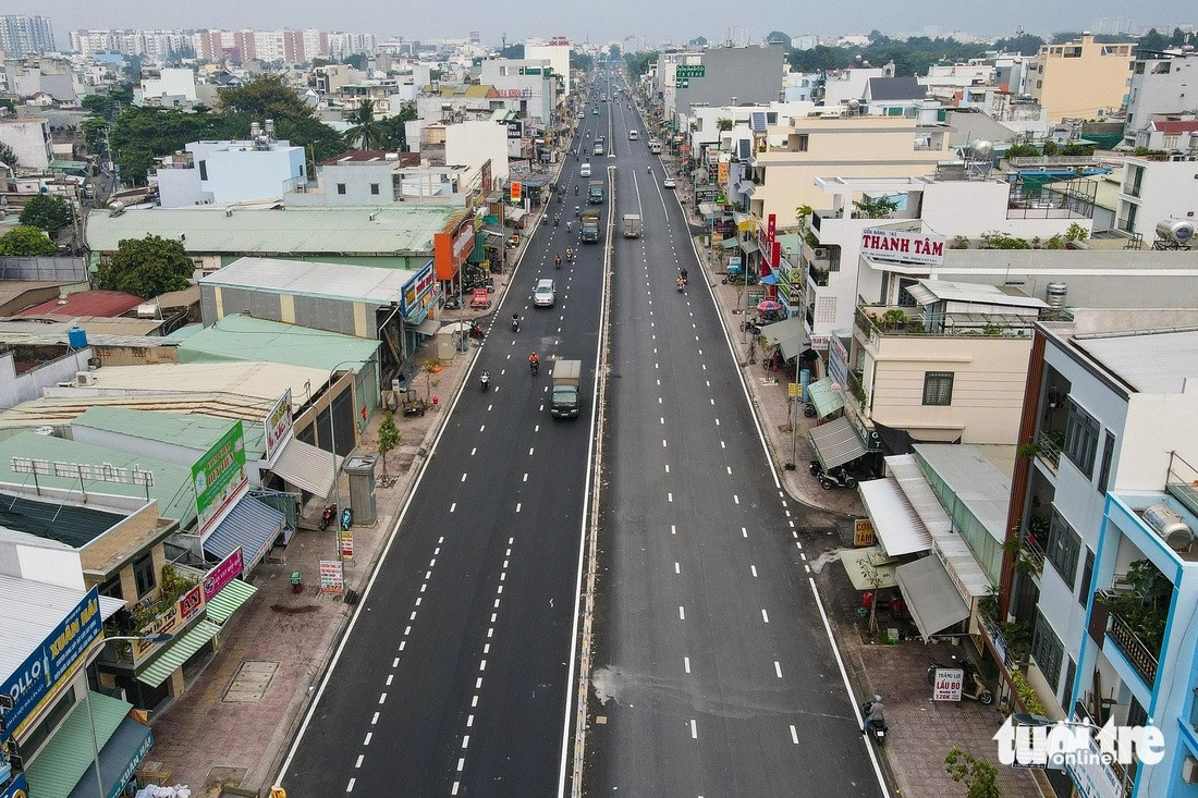 Diện mạo tuyến đường kết nối 4 quận với sân bay Tân Sơn Nhất sắp thông xe