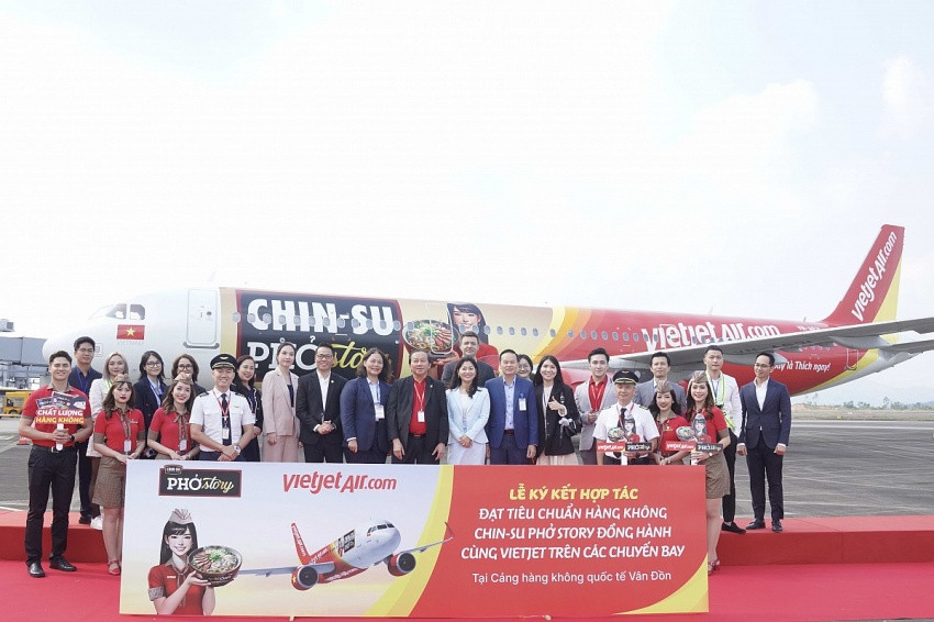 Vietjet bắt tay Masan Consumer đưa hương vị 'Phở Thìn Bờ Hồ' vươn ra thế giới