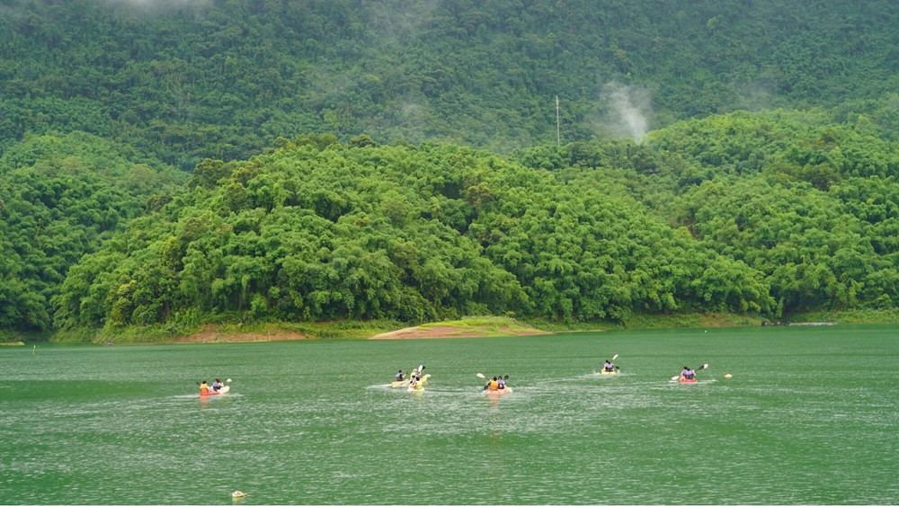 Việt Nam sẽ có thêm một khu du lịch quốc gia: Là hồ chứa nước nhân tạo lớn nhất, cấp nước cho công trình thủy điện lớn nhất Đông Nam Á thế kỷ 20 - ảnh 3