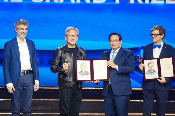 Chủ tịch Nvidia Jensen Huang tiết lộ 'siêu năng lực' lớn nhất của Việt Nam để trở thành cường quốc AI