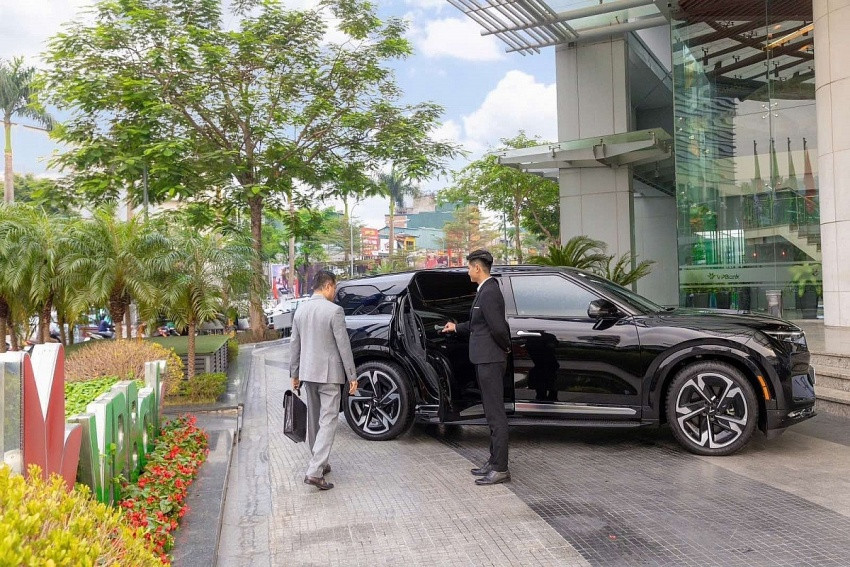 Không phải Maybach hay Rolls-Royce, Vinfast mới là hãng xe được các Chủ tịch VPBank, Techcombank, SSI yêu thích