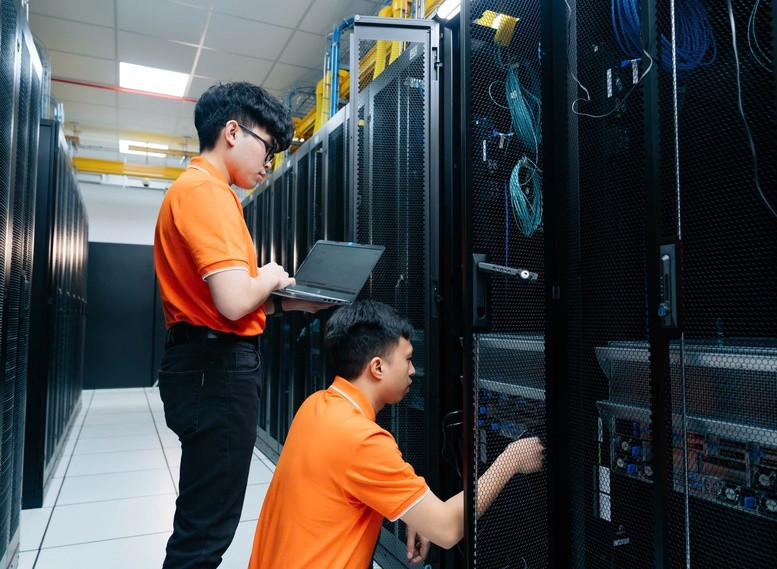 Tập đoàn FPT có thể rót hàng tỷ USD vào Nhà máy AI, tự tin 'so găng' cùng Google và Microsoft