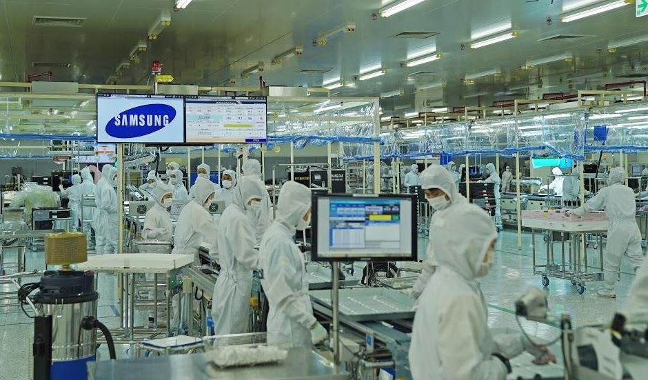 Samsung cắt giảm nhân sự toàn cầu: 'Cơn bão' có tràn tới Việt Nam?