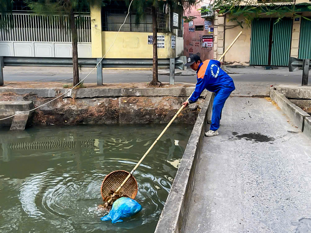 Công nhân vệ sinh_1.jpg