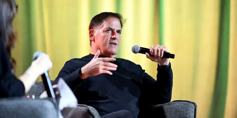 Tỷ phú Mark Cuban hé lộ một loại công việc sẽ không thể bị AI thay thế trong tương lai - ảnh 1