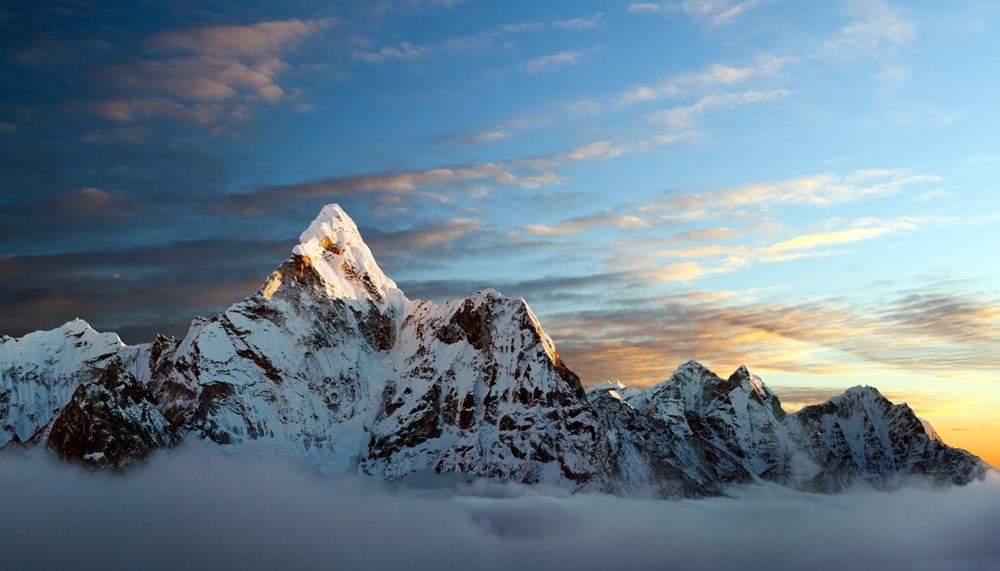 Ngọn núi cao gần 7.000m được mệnh danh là ‘Nữ hoàng của dãy Himalaya', nằm ngay gần đỉnh núi huyền thoại Everest - ảnh 2