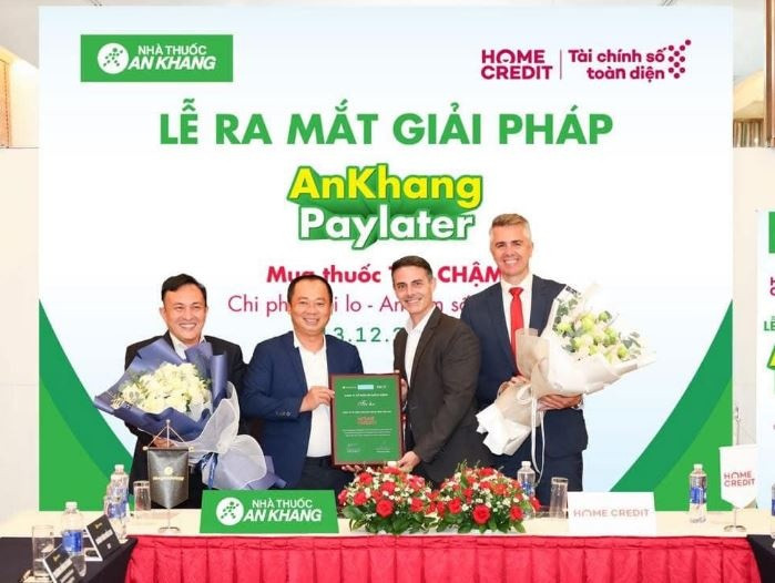 Chuỗi An Khang của Thế Giới Di Động bắt tay Home Credit triển khai chính sách chưa từng có: 'Mua thuốc trước, trả tiền sau' trong 90 ngày