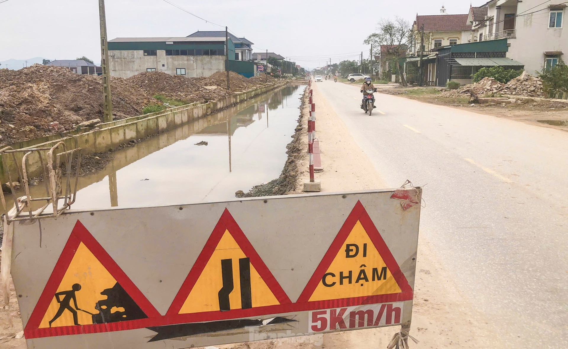 Dự án trọng điểm: Chỗ cấp tập thi công, nơi dở dang 'đứt đoạn' ảnh 23