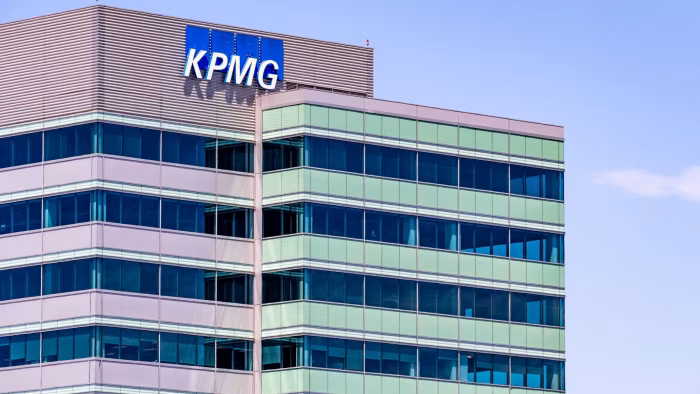 Doanh thu KPMG vượt mặt các đối thủ trong nhóm Big4