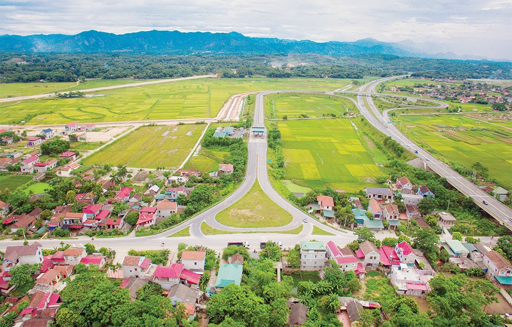 Vùng đất 2 di sản văn hóa thế giới của Việt Nam chính thức thành lập 3 xã, 1 thị trấn mới với hơn 57.000 dân - ảnh 1