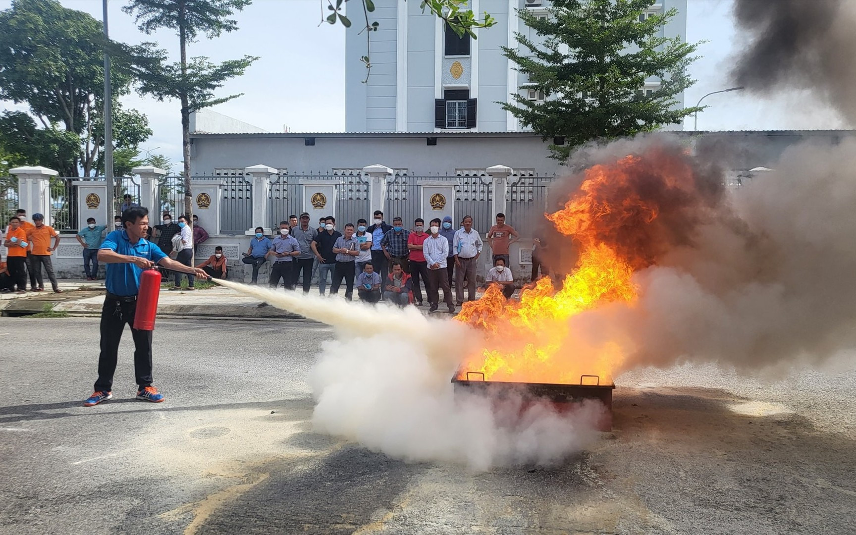 Thủ tướng chỉ đạo giải pháp cấp bách phòng cháy, chữa cháy tại các cơ sở có nguy hiểm về cháy, nổ, địa điểm tập trung đông người dịp Tết