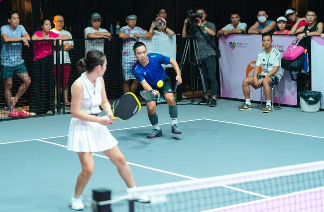 Pickleball, Labubu, xé túi mù và những trào lưu nổi bật của giới trẻ năm qua ảnh 2