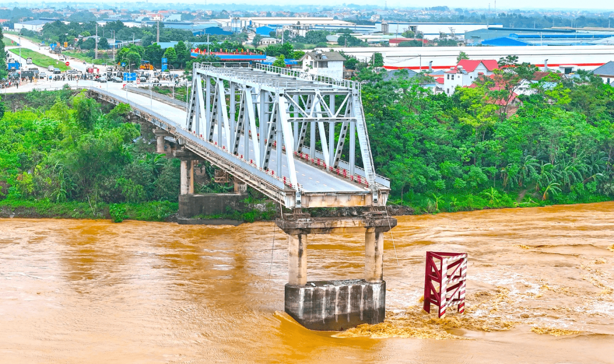 Bộ GTVT phản hồi cử tri về đơn vị chịu trách nhiệm sự cố sập cầu Phong Châu