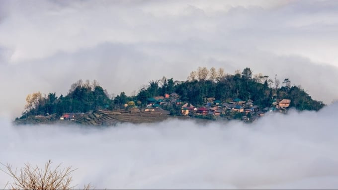 ‘Bản làng trên mây’ cao trên 2.000m ở vùng Tây Bắc Việt Nam: 100% là người dân tộc Hà Nhì, cách thị trấn nhỏ đẹp nhất thế giới hơn 80km - ảnh 1