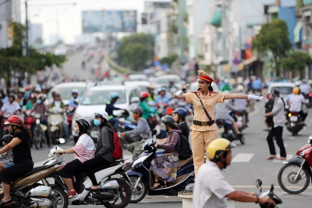 Chỉ còn 3 ngày nữa: Quy định mới về độ tuổi người lái xe và điều khiển xe máy chính thức có hiệu lực, người dân cần nắm rõ tránh vi phạm - ảnh 1