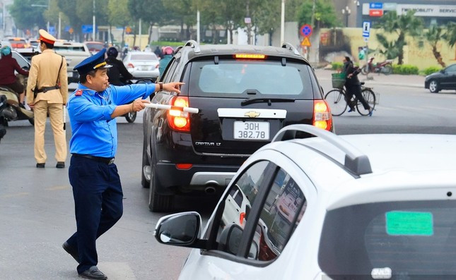 Lập 144 'chốt' thanh tra, công an chống ùn tắc giao thông Tết ảnh 1