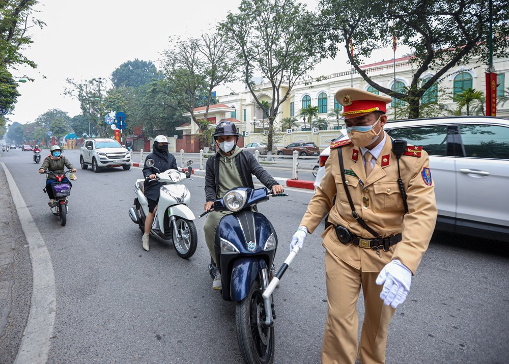 Từ 1/2025, người dân có thể nhận thông báo 'phạt nguội' qua ứng dụng VNeTraffic - ảnh 1