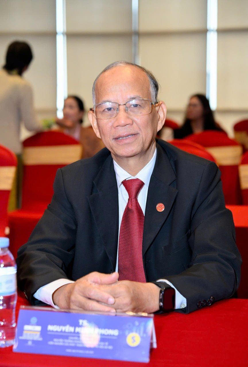TS. Nguyễn Minh Phong