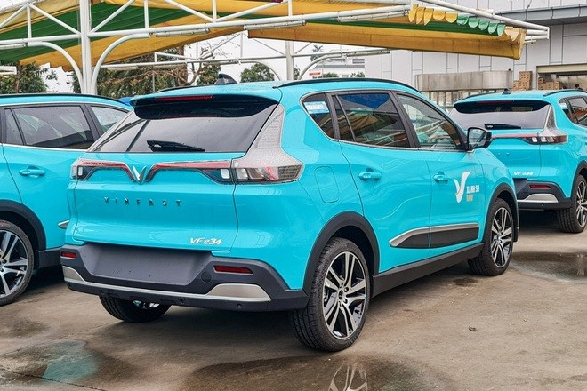 VinFast đổi tên các phiên bản xe điện, chính thức ra mắt mẫu xe Nerio Green dành riêng cho dịch vụ vận tải