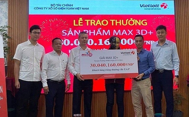 Kỷ lục Vietlott 2024: Jackpot 314 tỷ đồng cao nhất lịch sử, lần đầu tiên có người trúng 30 giải đặc biệt