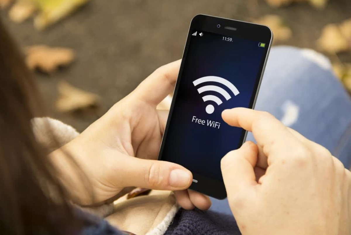 Khi dùng Wifi công cộng, người dùng tuyệt đối không làm việc này để tránh lộ thông tin, ‘bay’ sạch tiền trong tài khoản ngân hàng