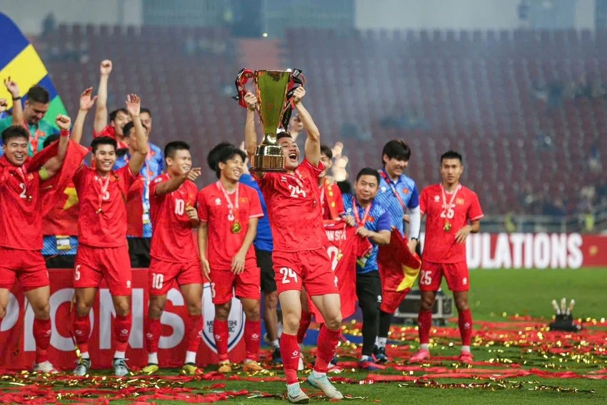 Báo Thái Lan: Chúng ta đã có một kỳ ASEAN Cup thất bại, nền bóng đá sắp bị Việt Nam vượt mặt - ảnh 2