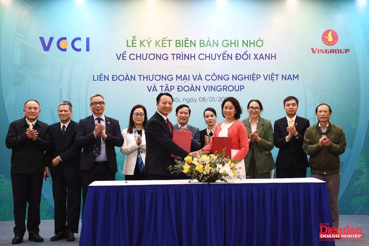 VCCI bắt tay Vingroup (VIC), kêu gọi 200.000 doanh nghiệp thành viên ưu tiên dùng xe VinFast