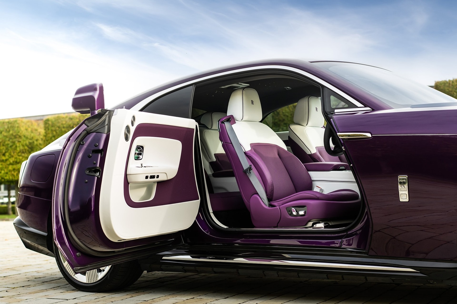 Chi tiết chiếc Rolls-Royce thuần điện của Madam Pang ảnh 5