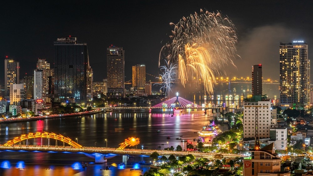 'Đô thị đáng sống bậc nhất thế giới' của Việt Nam sẽ có thêm nhiều sản phẩm du lịch mới, phấn đấu đón 11,9 triệu lượt du khách trong năm 2025 - ảnh 2