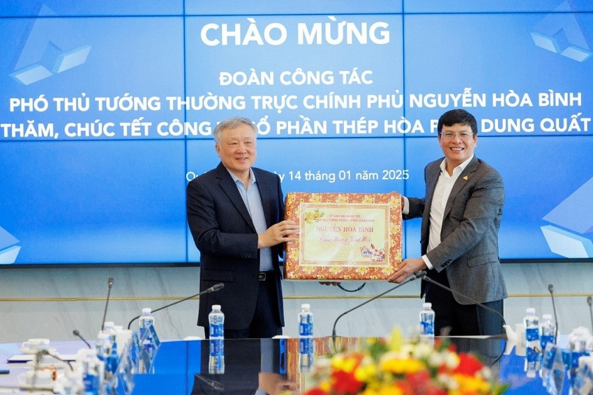 Phó Thủ tướng mong muốn Hòa Phát (HPG) tiếp tục nghiên cứu sản xuất thép cho dự án 67 tỷ USD