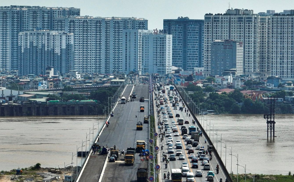 Chỉ hơn 3 tháng nữa, Hà Nội khởi công ‘siêu’ cầu vượt sông Hồng 11.000 tỷ đồng, ‘sát sườn’ 3 đô thị trị giá 13 tỷ USD - ảnh 2