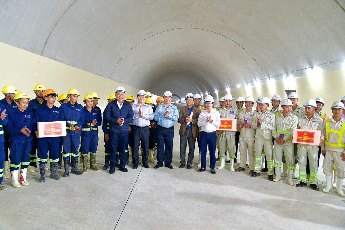 Đèo Cả: Đoàn công tác kiểm tra tiến độ dự án 20.400 tỷ đồng lớn nhất cao tốc Bắc - Nam