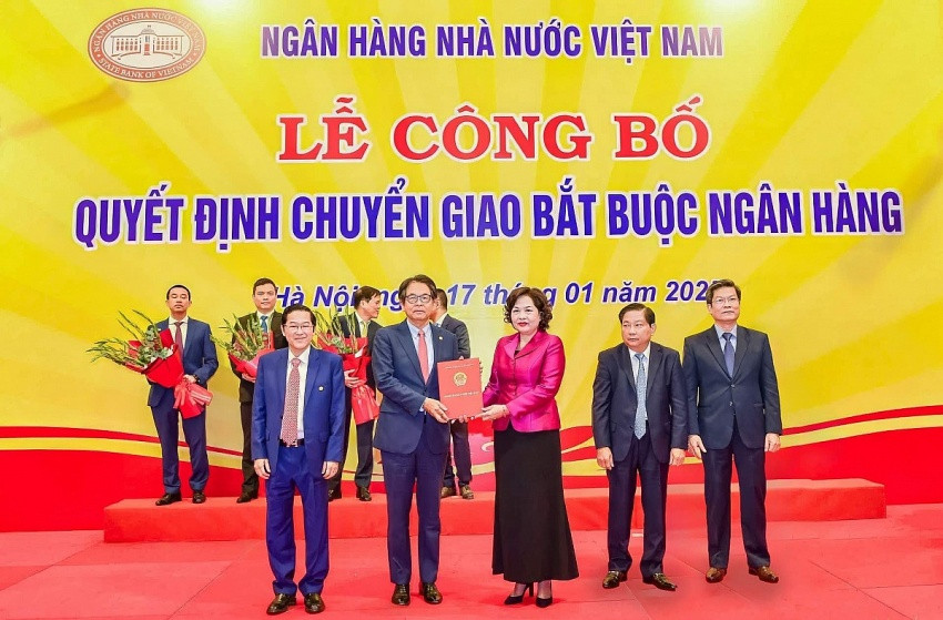 Nhận chuyển giao yếu kém: Vietcombank, MB, VPBank và HDBank được hưởng ưu đãi gì?