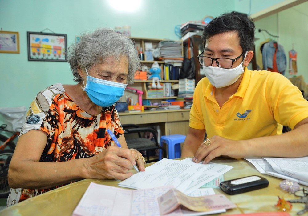 Vài tháng nữa, người cao tuổi từ 60 trở lên, không có lương hưu sẽ được mua BHYT miễn phí? - ảnh 1