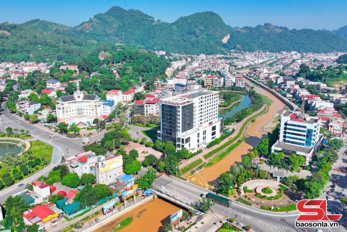 Thị xã trẻ nhất Việt Nam vừa thành lập: Diện tích rộng hơn 3 tỉnh, ​​​​​​​hướng đến đô thị du lịch hiện đại