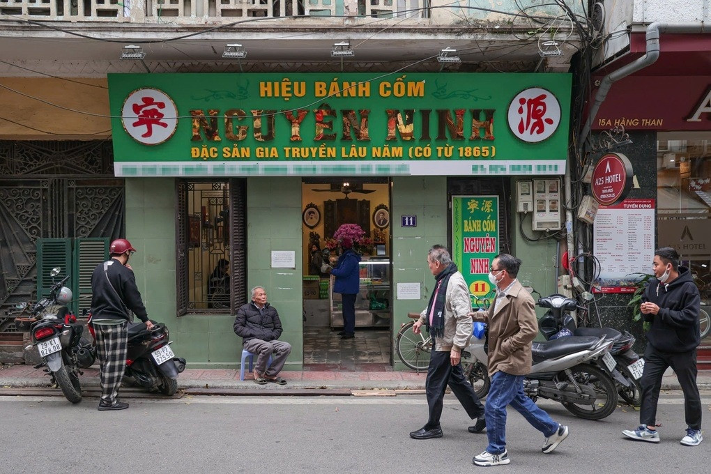 Bánh cốm Nguyên Ninh 'tái xuất', phản ứng của khách hàng gây chú ý